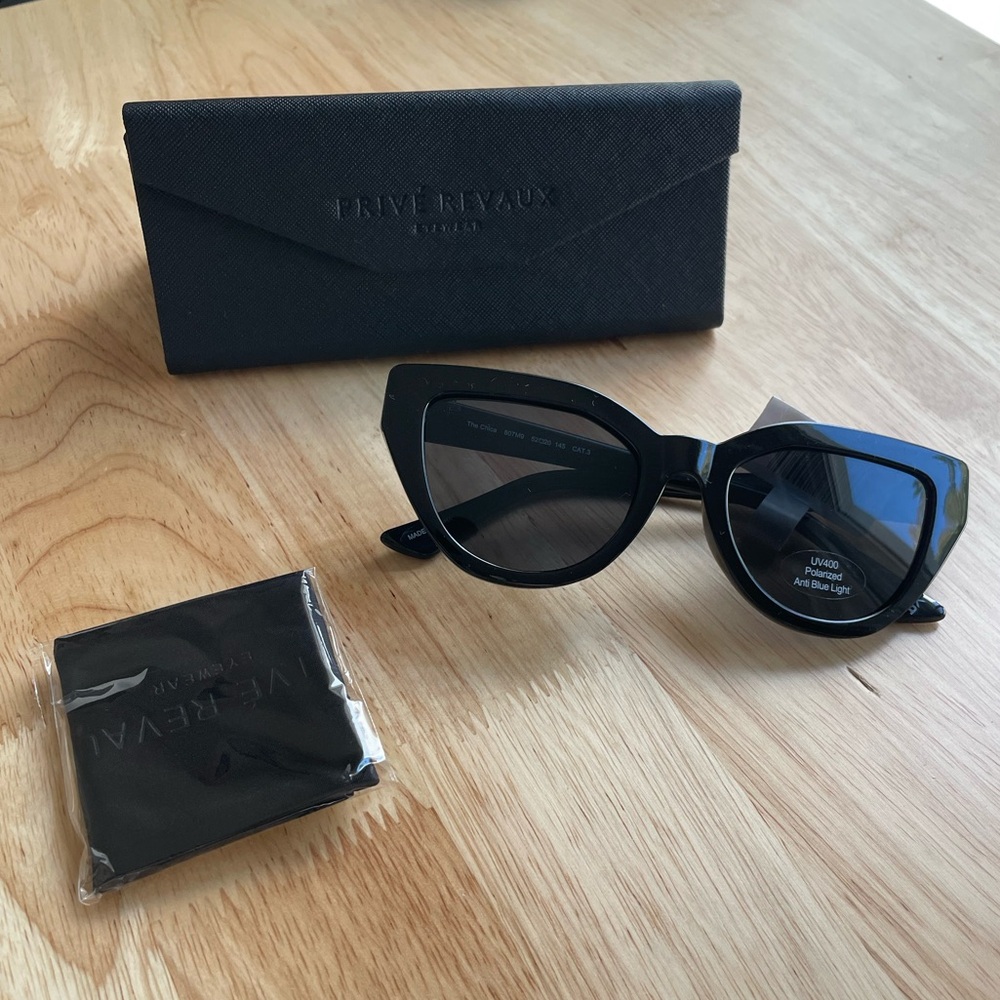 New with Tags – Privé Revaux Chica Sunglasses, Black